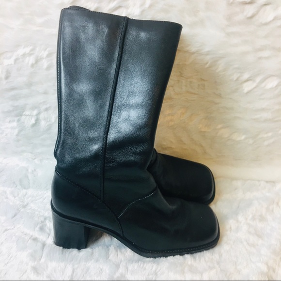 G.H. Bass & Co. Shoes - Bass leather boot size 6
